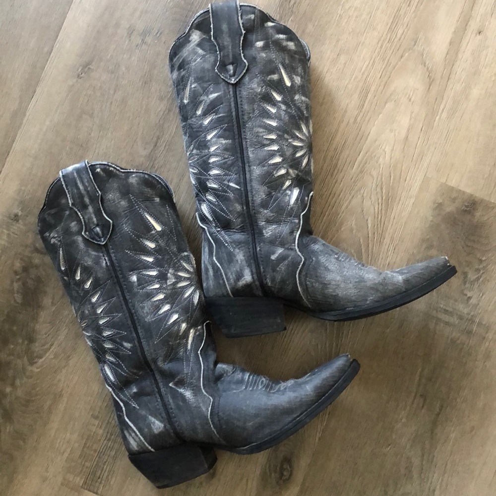 🏷 TRADE HOLD FOR ASHLEY